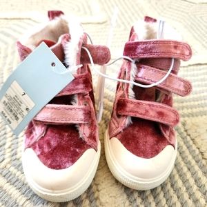 Target brand size 7 maroon/pink velvet velcro high top shoe